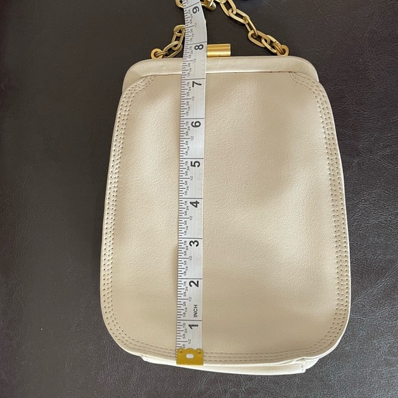 Liz Claiborne ivory cream leather bag with gold chain formal date night office - Picture 5 of 16